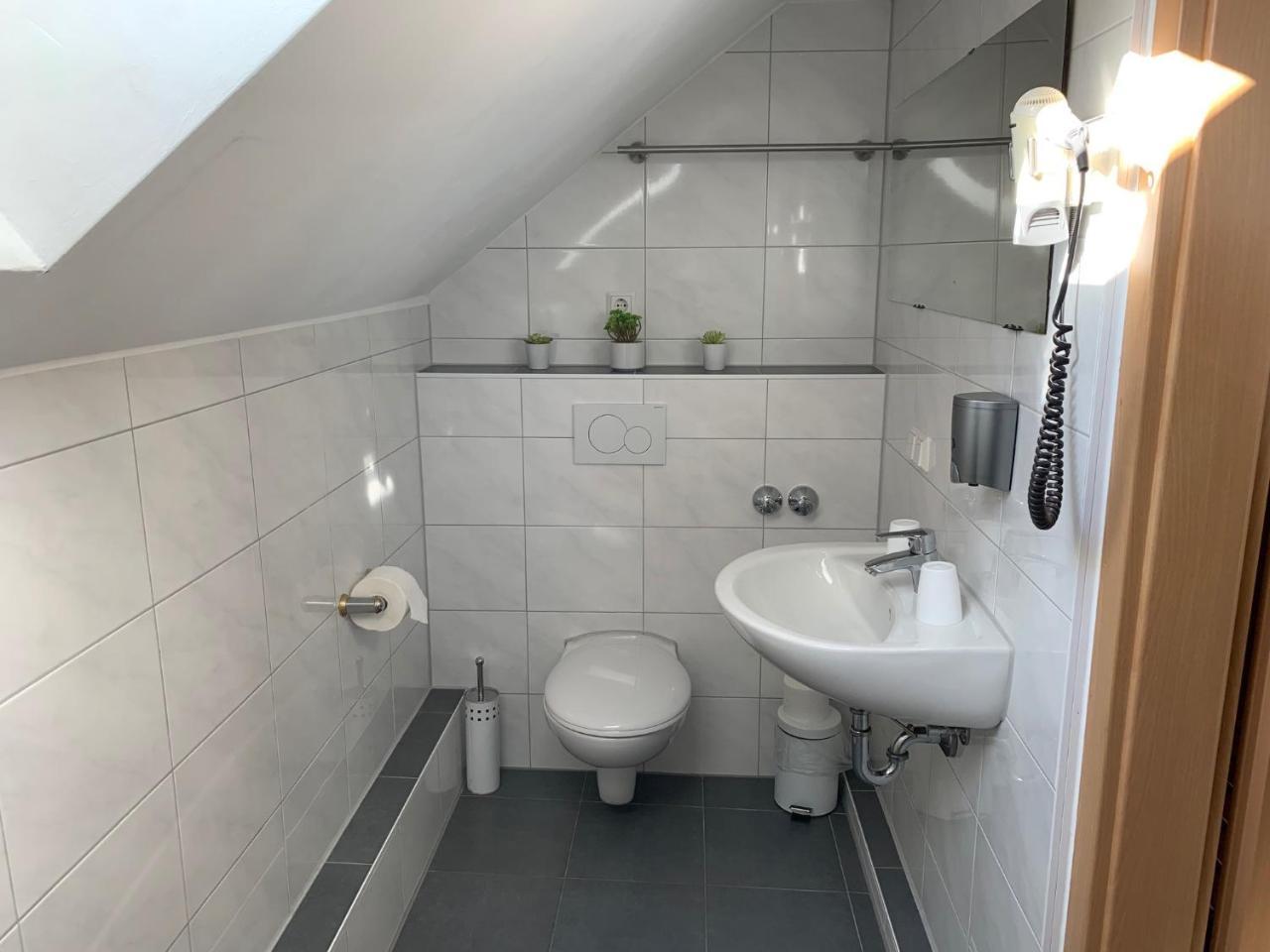 Hotel Zum Adler Bad Homburg vor der Hoehe Exterior photo